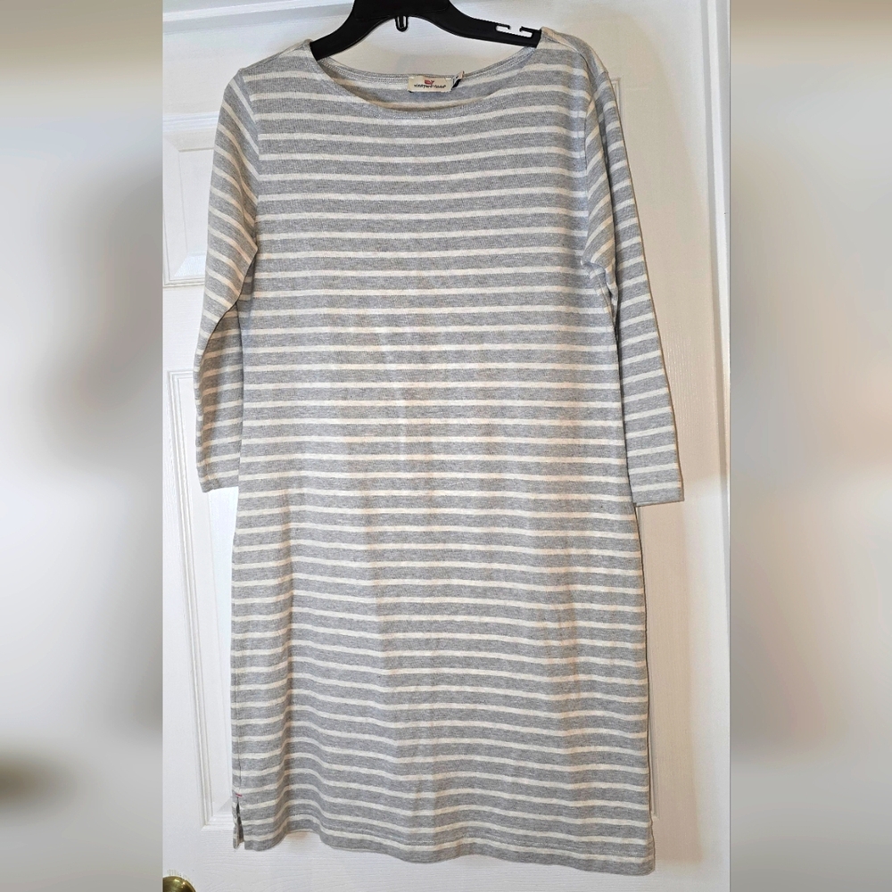 Vineyard Vines Gray and White Striped Long Sleeve Dress